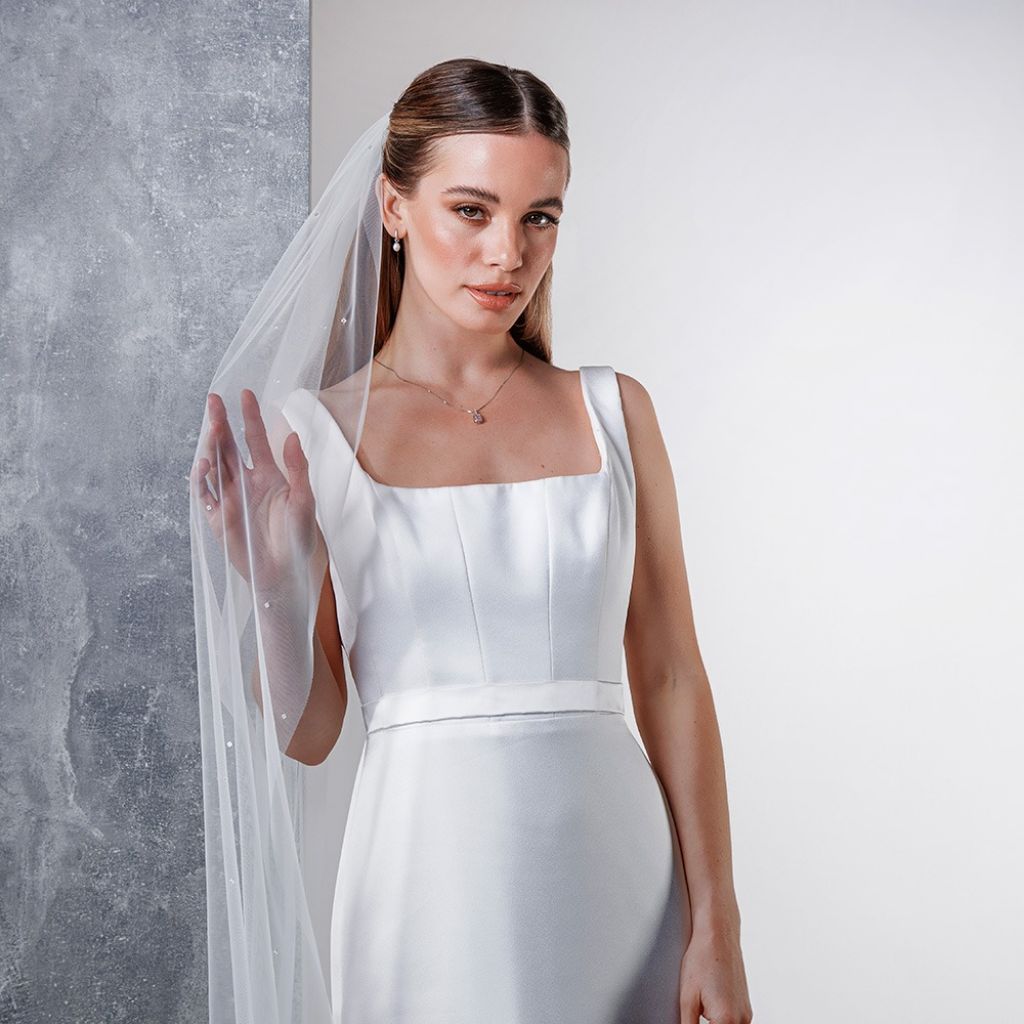 Starfire - Crystal Scattered Raw Edge Long Veil