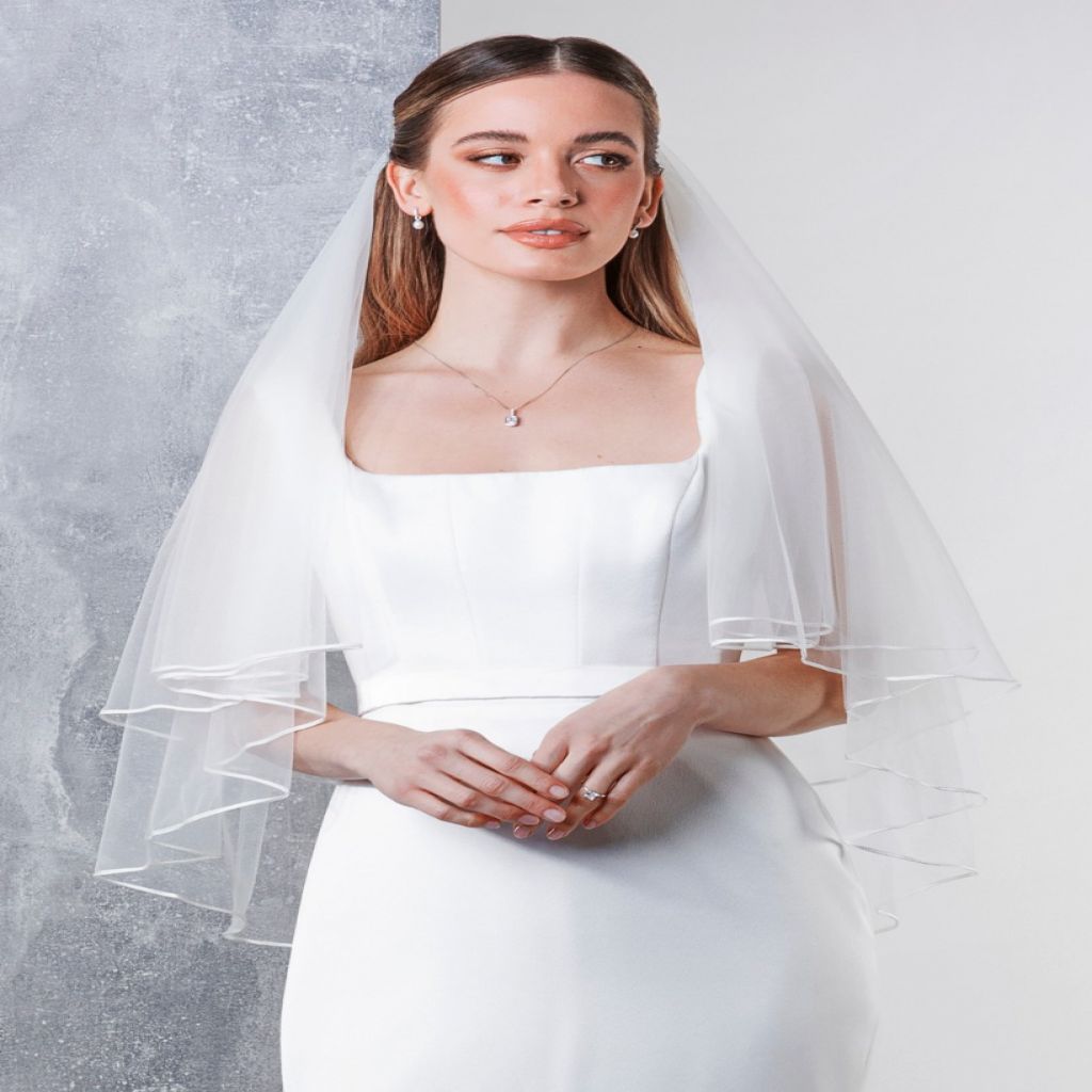 Tosca II - Russian Braid Short Bridal Veil