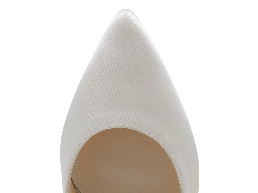 May - Ivory Low Heel Wedding Courts - Detail