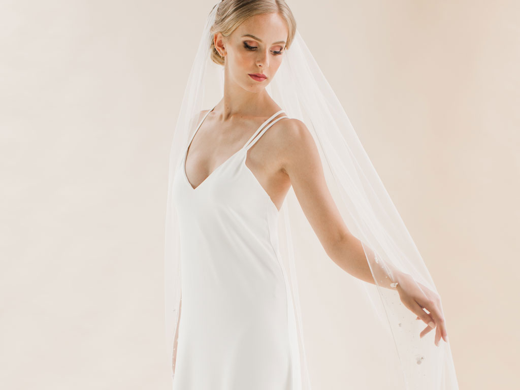 Moonflower - Scattered Pearl Long Wedding Veil